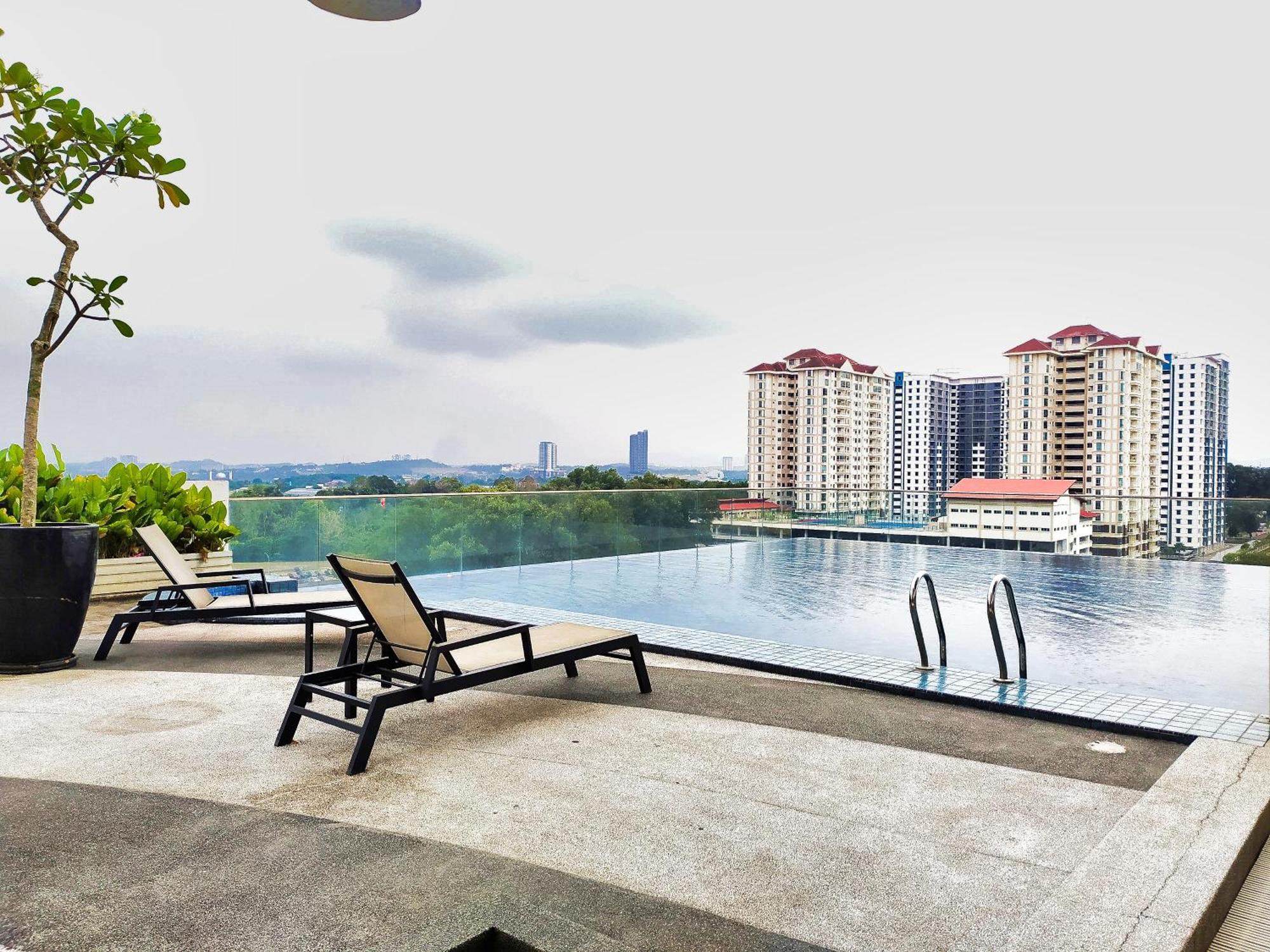 Azfa Suite13 At De Centrum Putrajaya-Bangi Каджанг Экстерьер фото